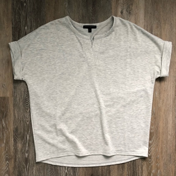 BANANA REPUBLIC split-neck t-shirt - Picture 2 of 4